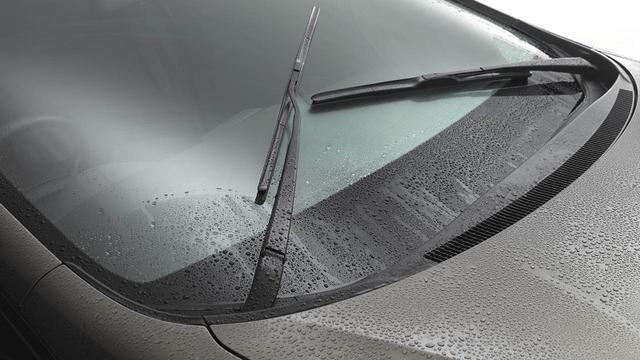 Merawat Kaca Mobil